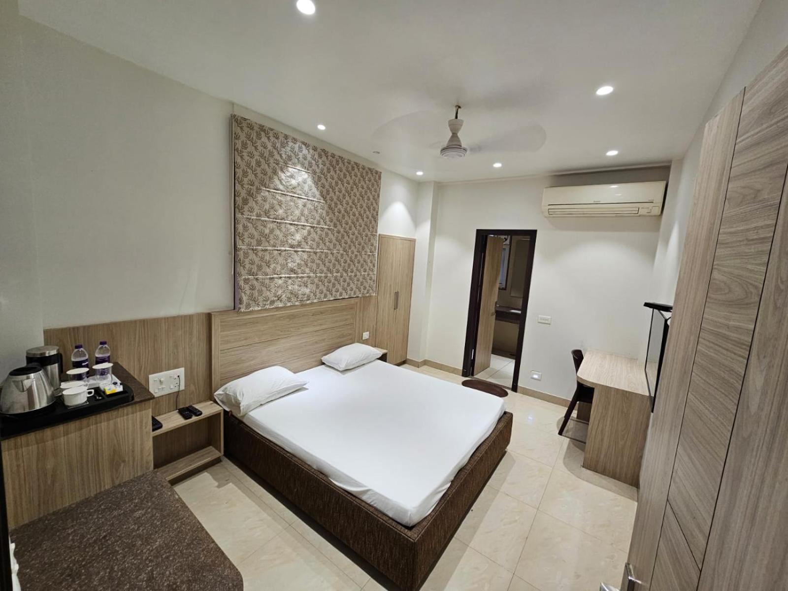 Hotel Bagla Atithi Banaras Варанасі Екстер'єр фото