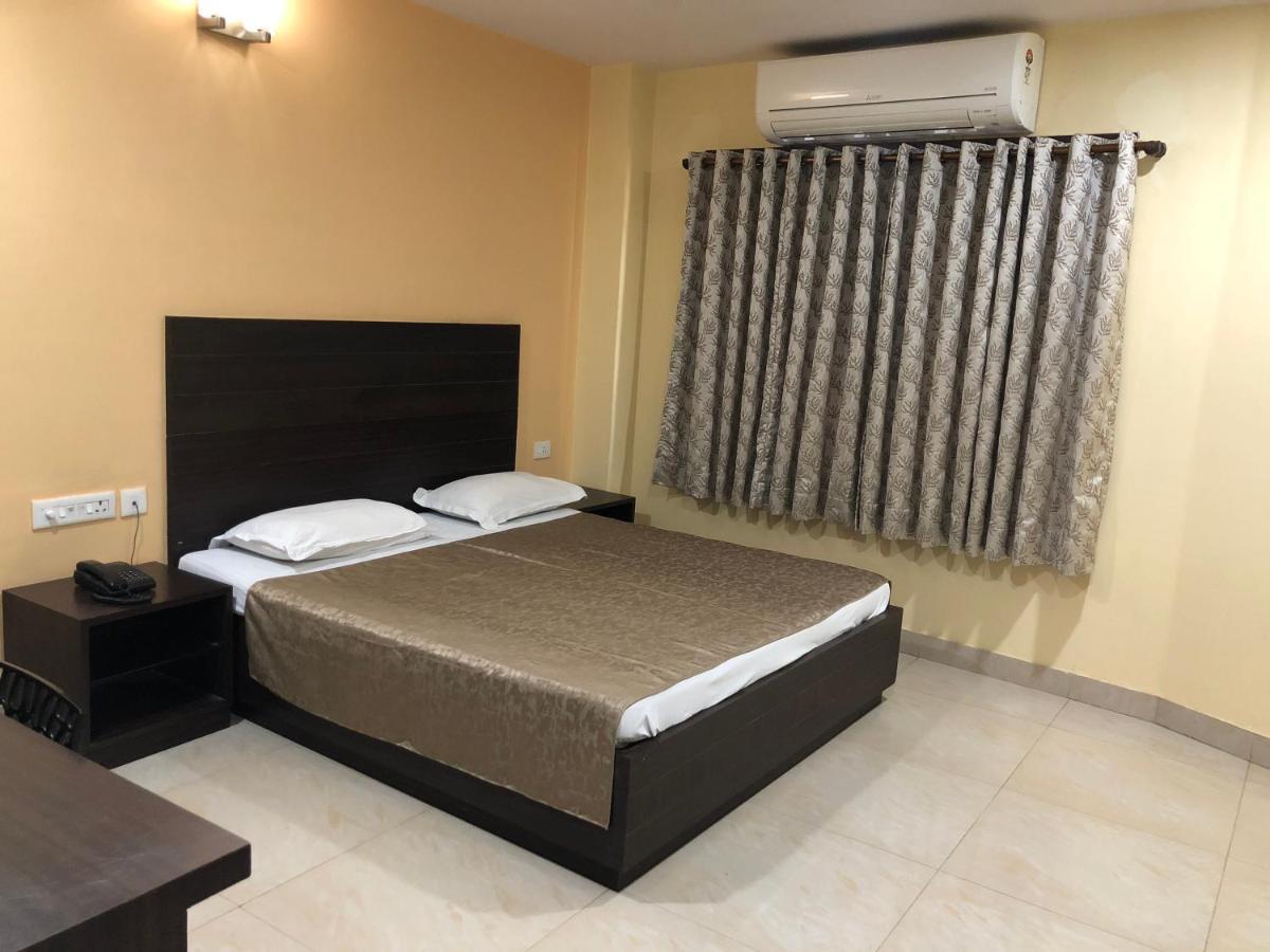 Hotel Bagla Atithi Banaras Варанасі Екстер'єр фото